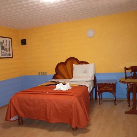 Hotel Real Tlaxcala Екстер'єр фото