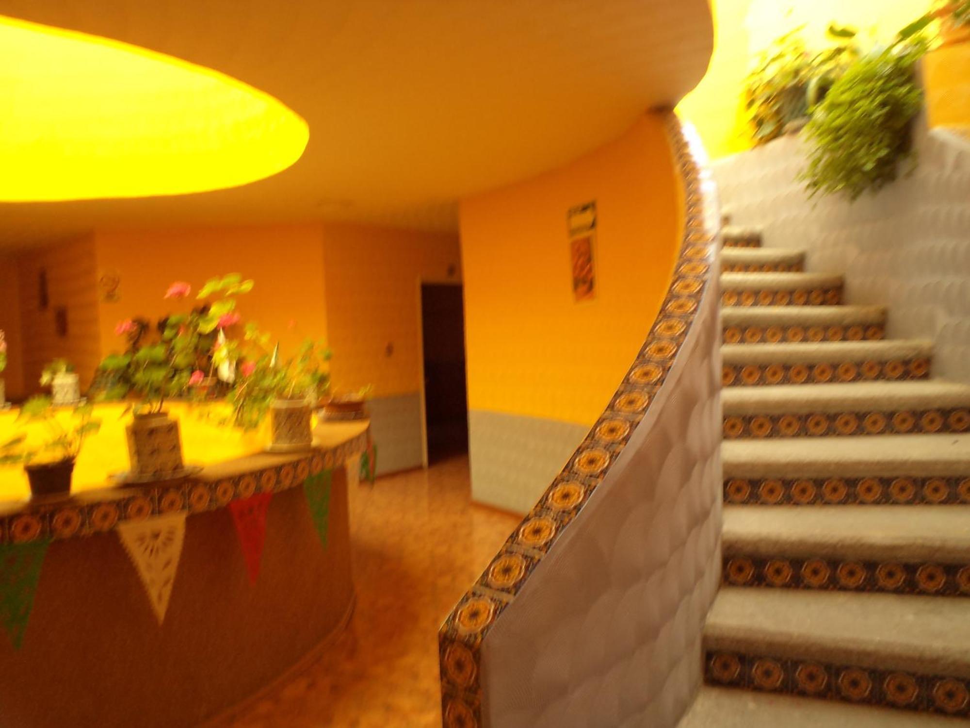 Hotel Real Tlaxcala Екстер'єр фото