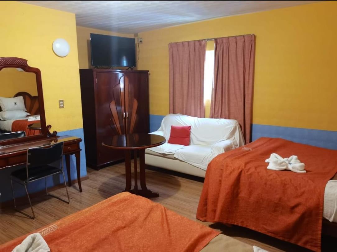 Hotel Real Tlaxcala Екстер'єр фото