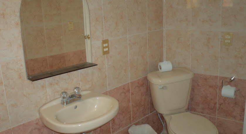 Hotel Real Tlaxcala Екстер'єр фото